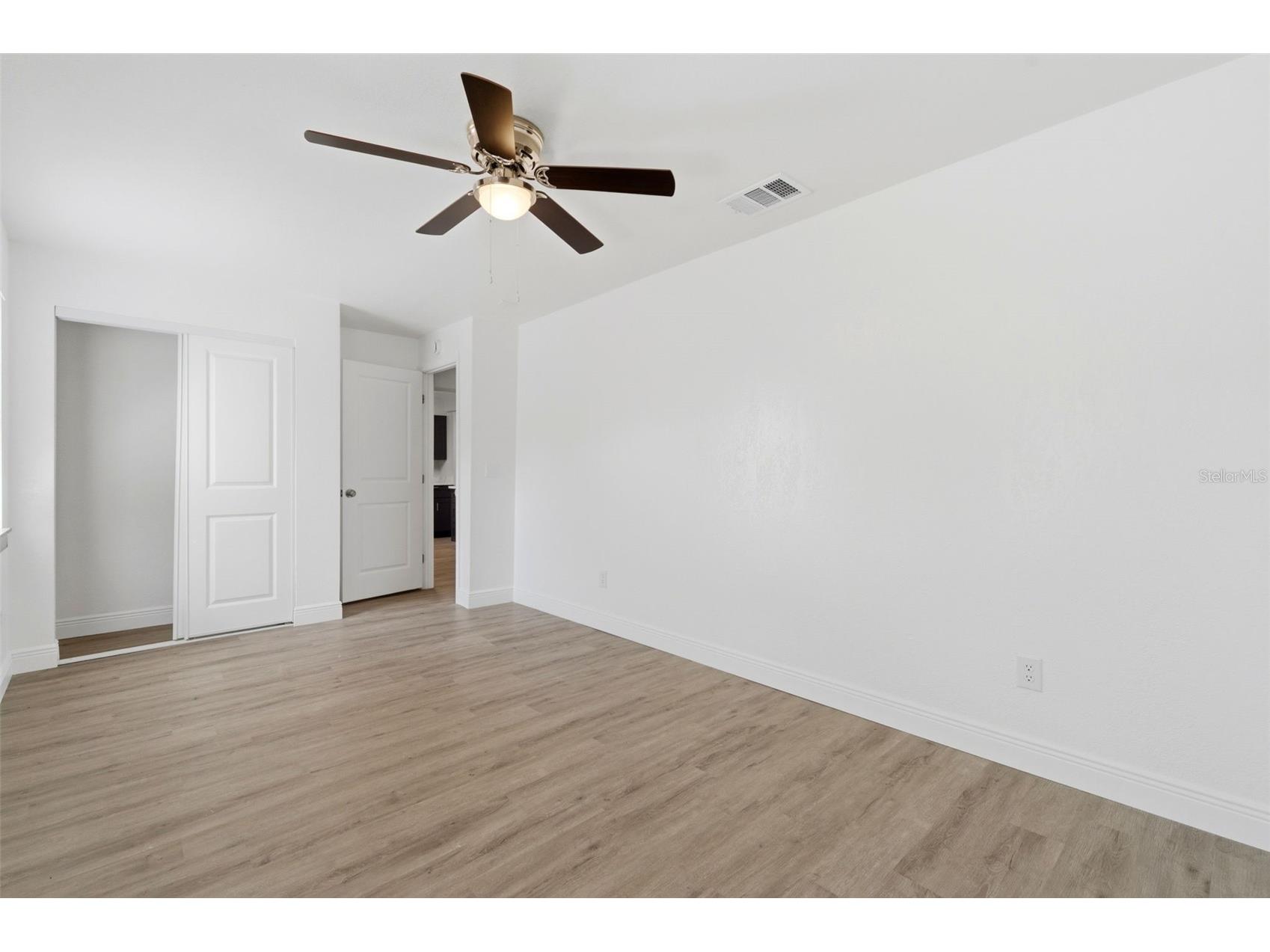 7211 32nd Avenue N Saint Petersburg FL 33710 TB8494205 image16