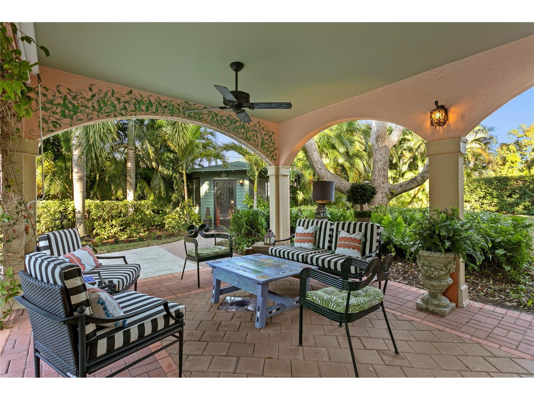 7211 3rd Avenue S Saint Petersburg FL 33707 TB8470752 image46