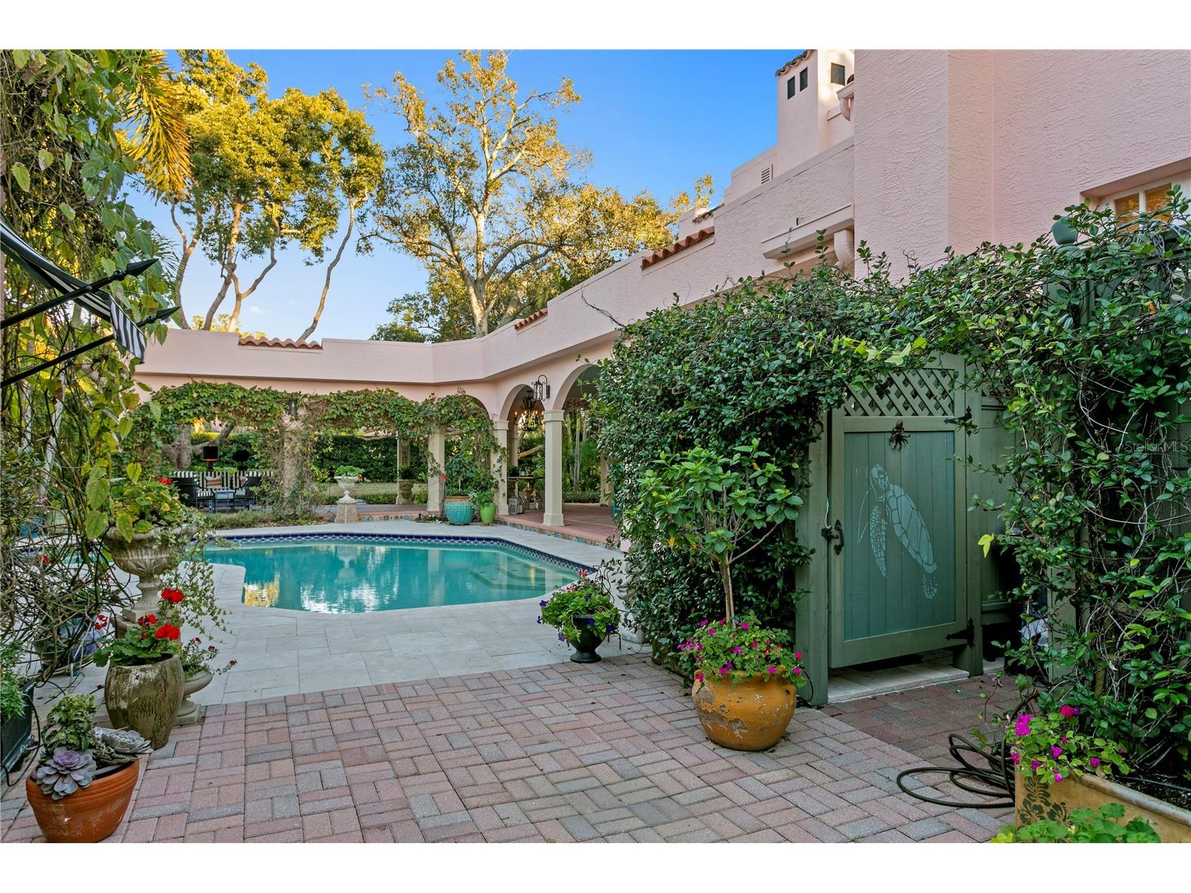 7211 3rd Avenue S Saint Petersburg FL 33707 TB8470752 image52