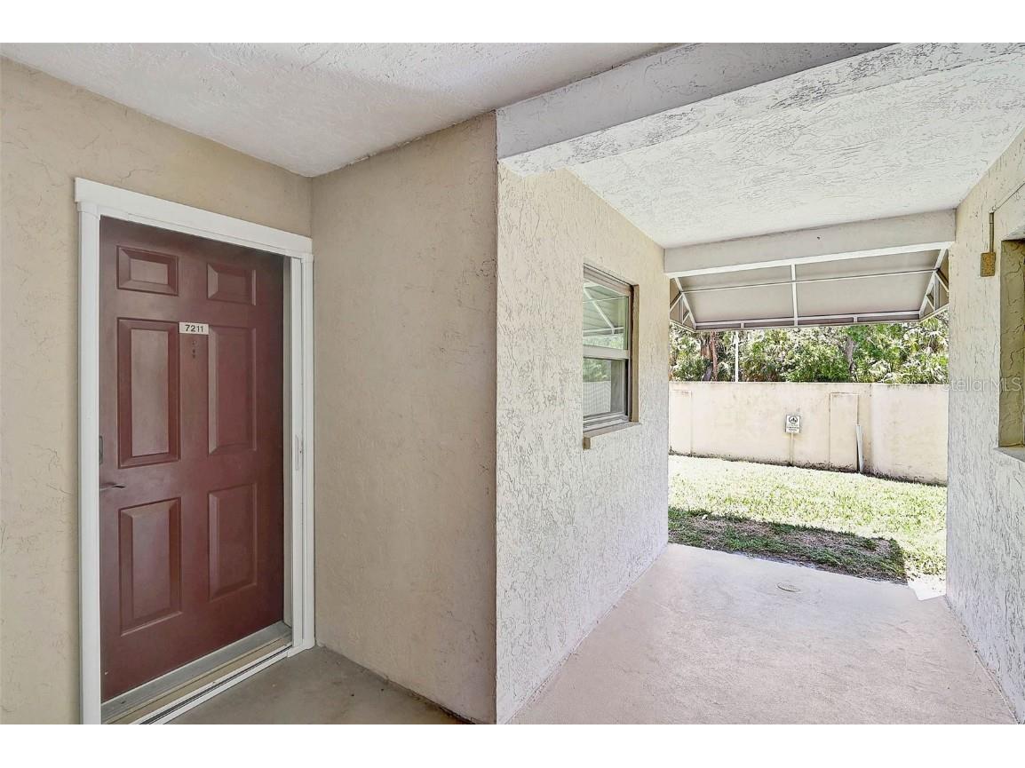 7211 Cloister Drive #101 Sarasota FL 34231 A4654125 image1