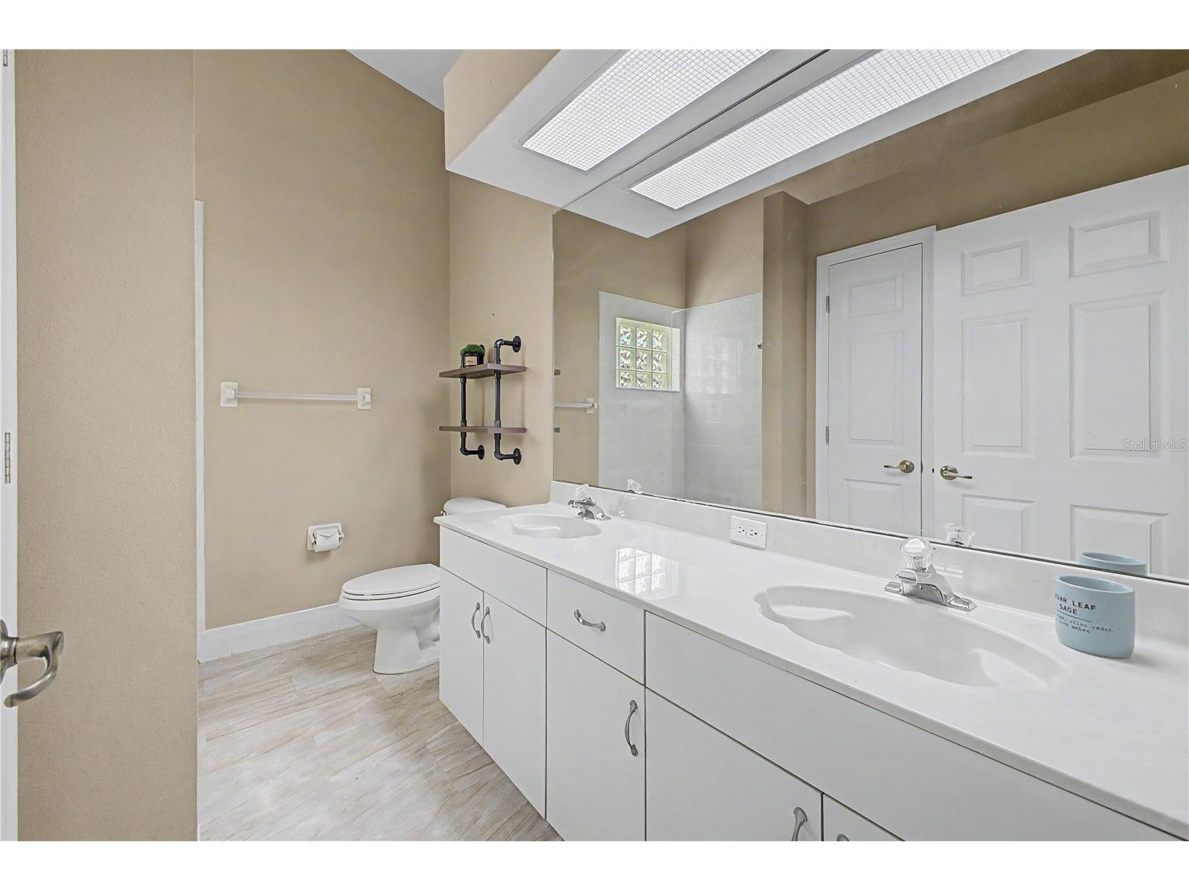 7211 Julian Street New Port Richey FL 34653 W7885920 image23