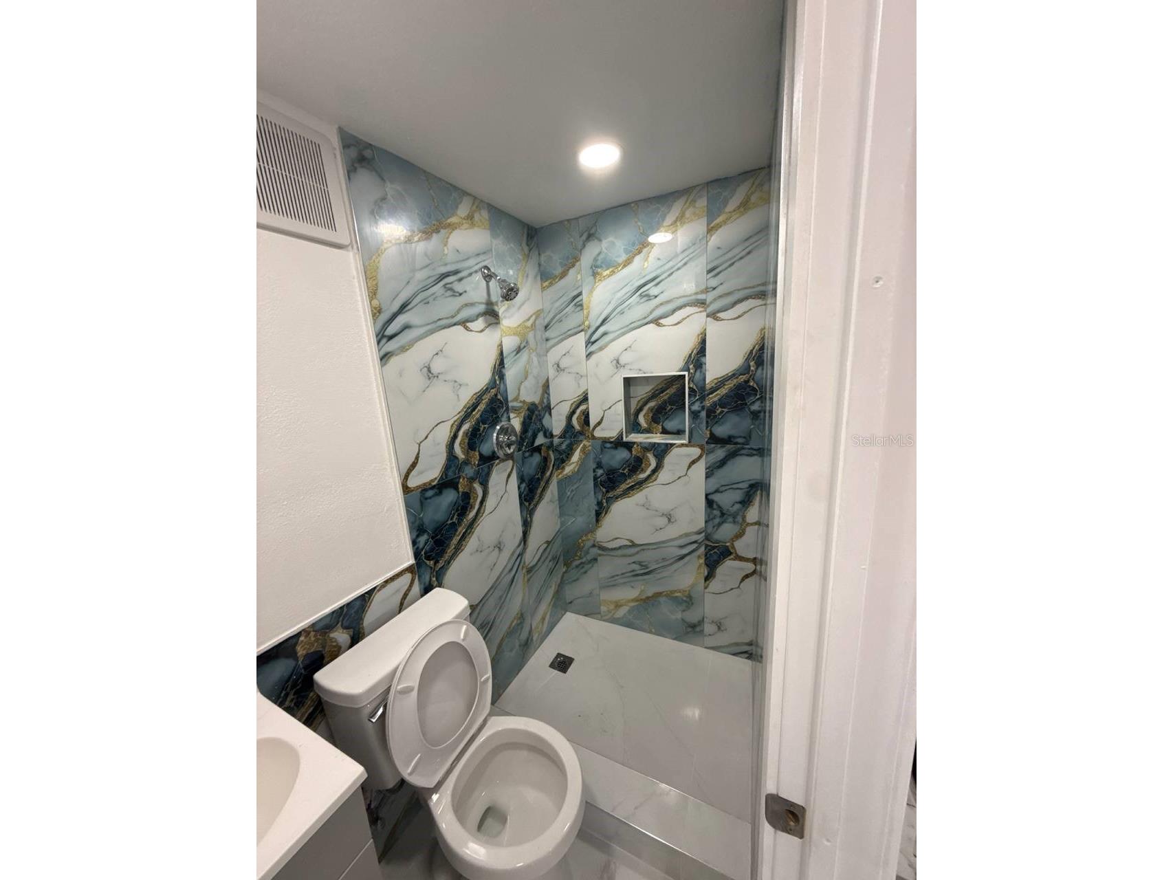 7211 N Himes Avenue Tampa FL 33614 TB8502512 image29