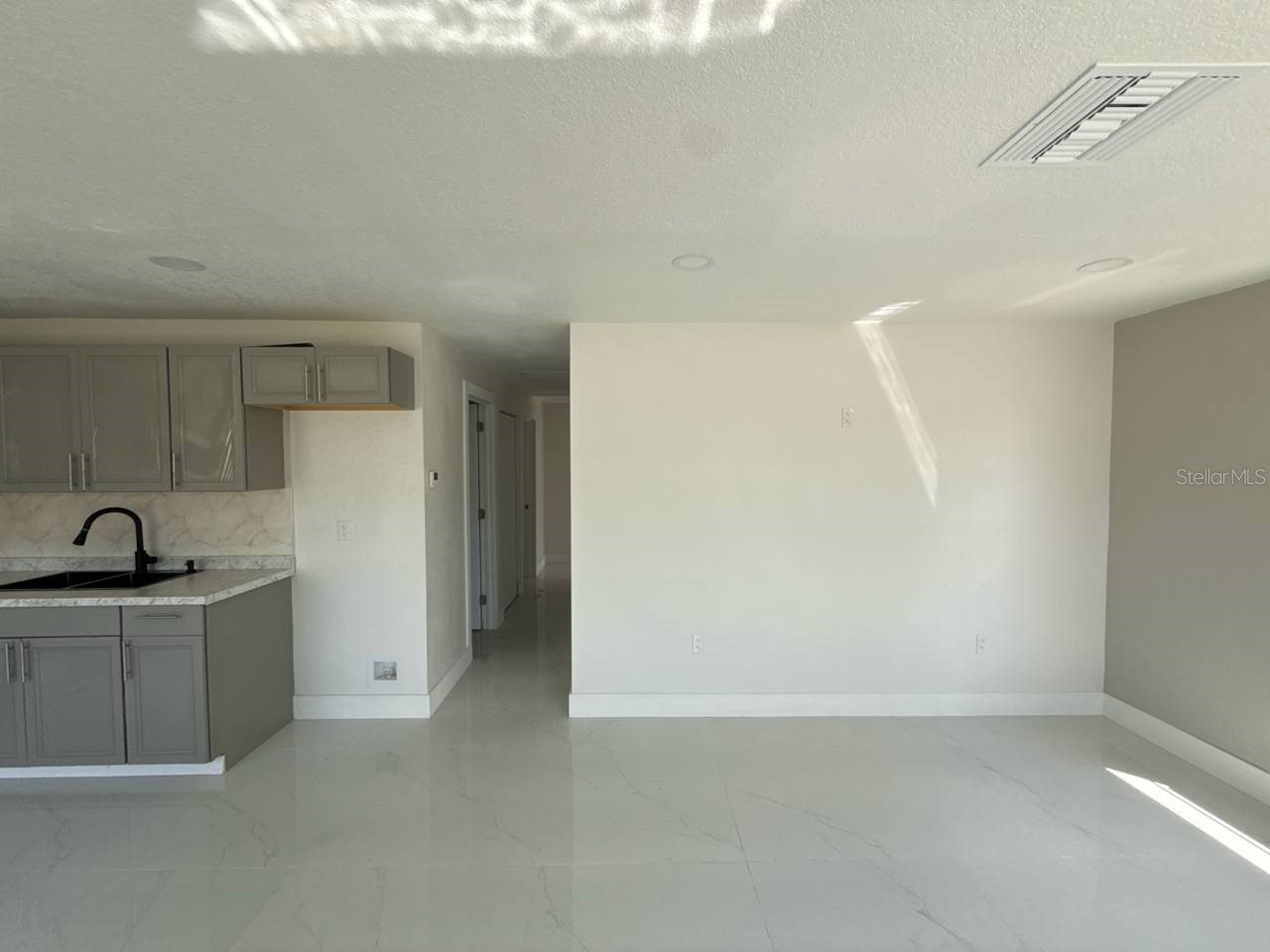 7211 N Himes Avenue Tampa FL 33614 TB8502512 image44