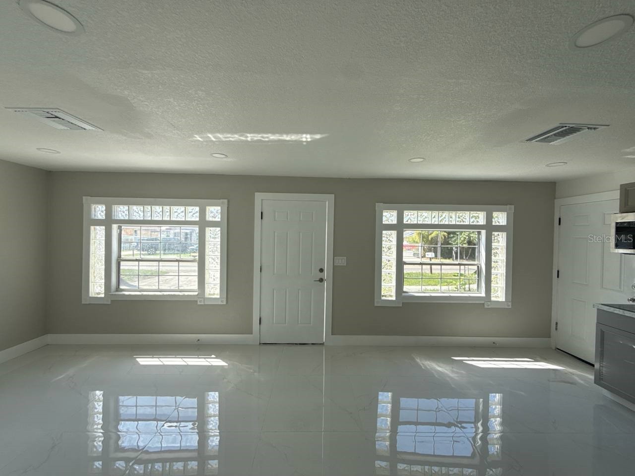 7211 N Himes Avenue Tampa FL 33614 TB8502512 image46
