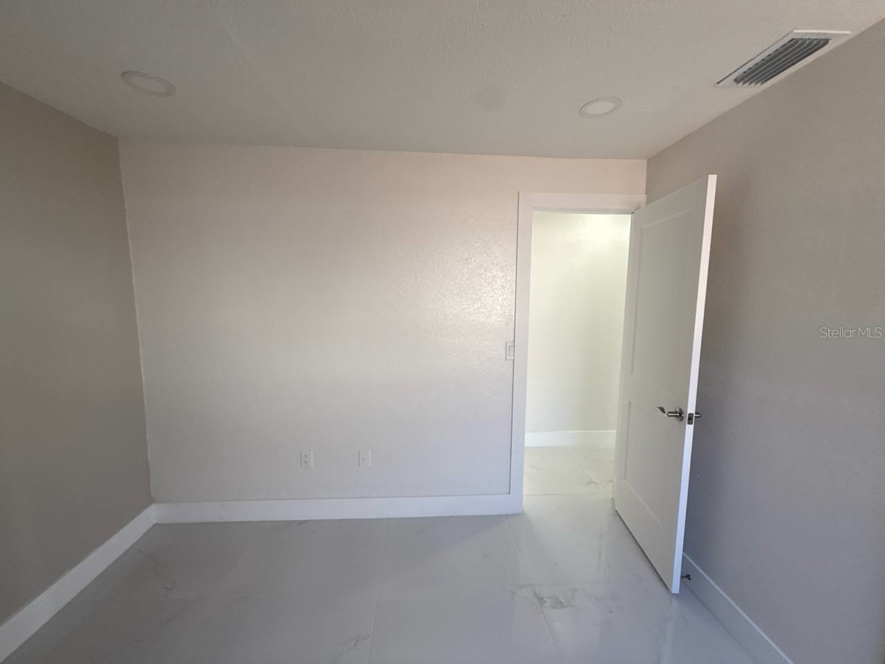 7211 N Himes Avenue Tampa FL 33614 TB8502512 image60