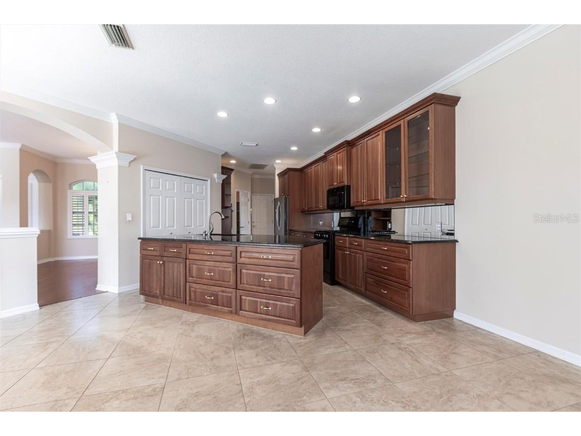 7211 Treymore Court Sarasota FL 34243 A4660006 image16