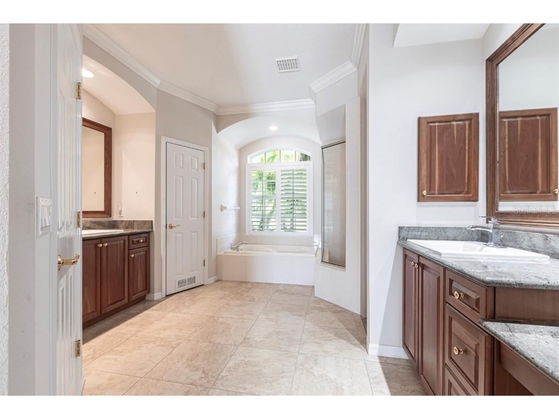 7211 Treymore Court Sarasota FL 34243 A4660006 image31