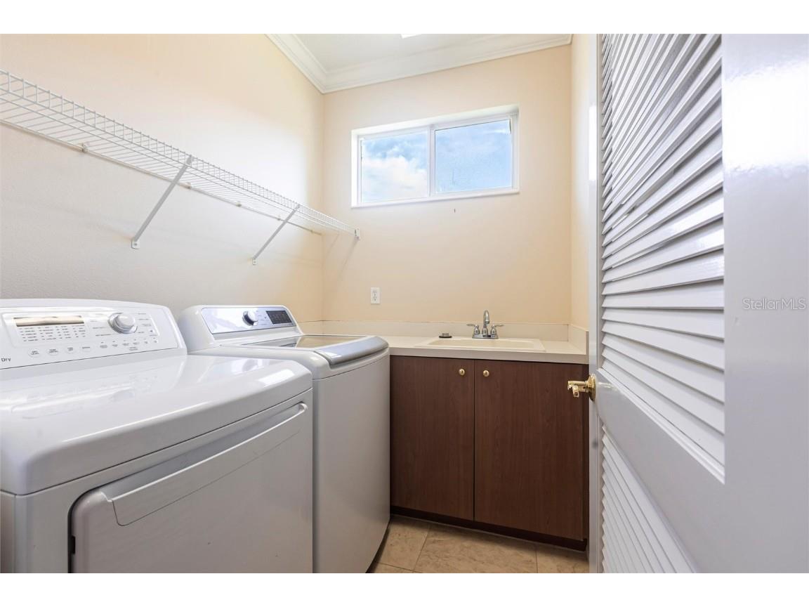 7211 Treymore Court Sarasota FL 34243 A4660006 image42