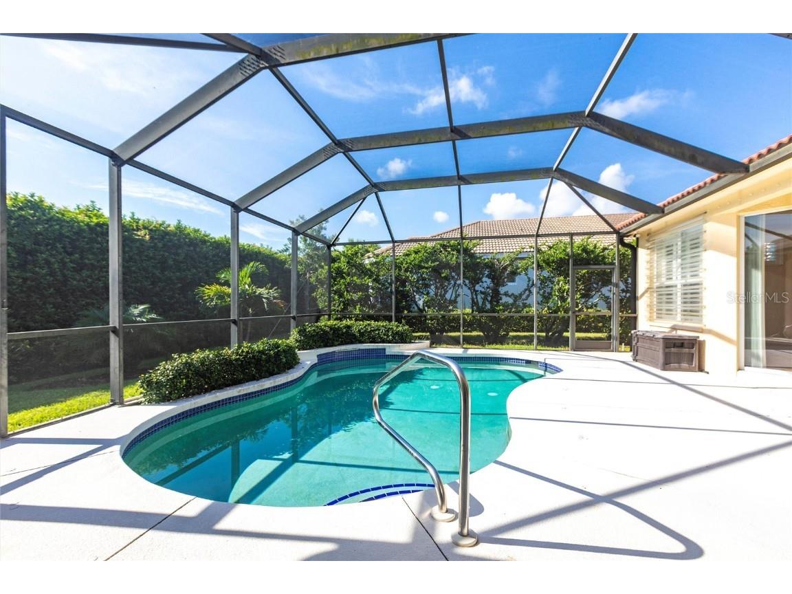 7211 Treymore Court Sarasota FL 34243 A4660006 image48