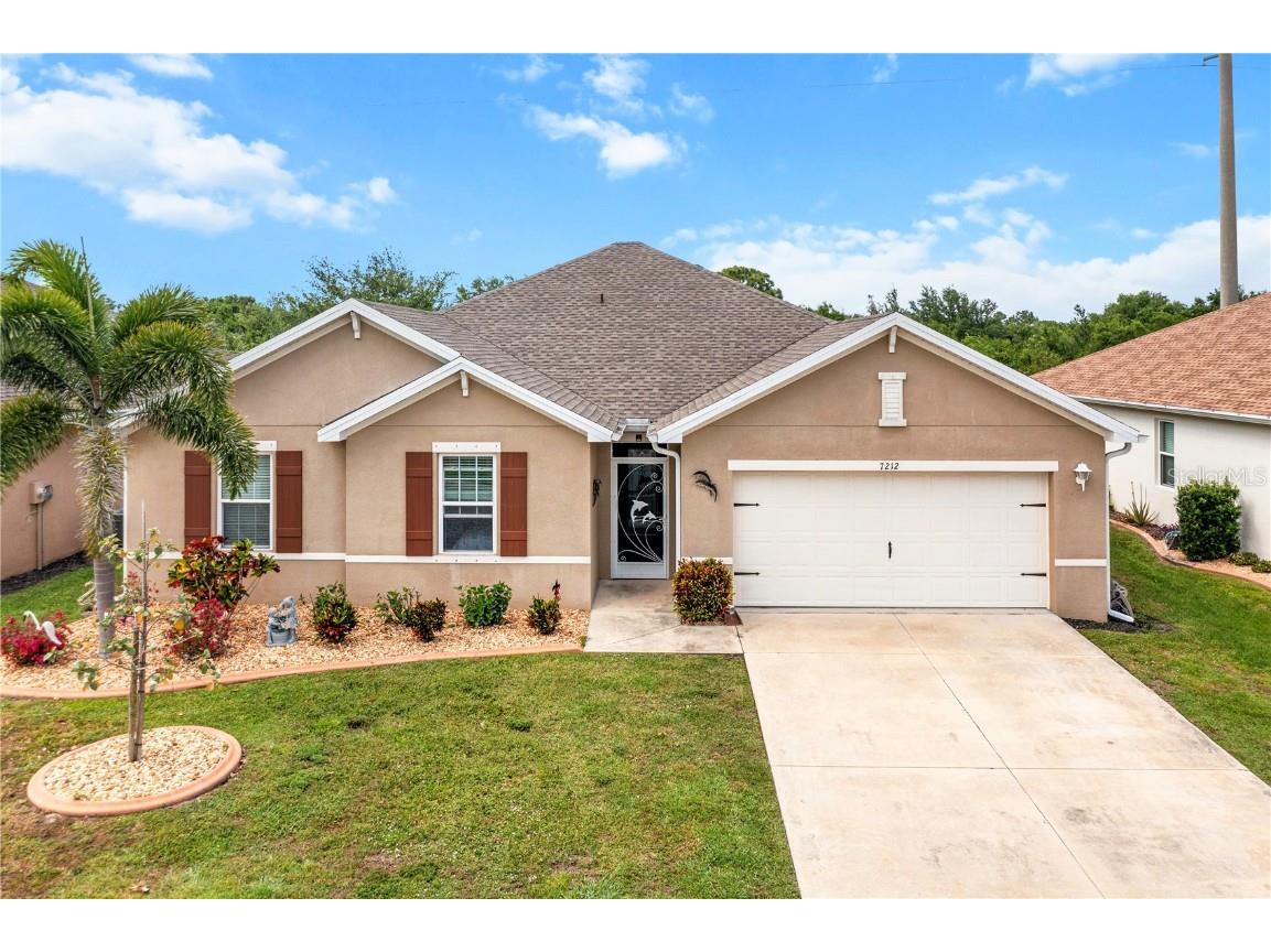 7212 Mikasa Drive Punta Gorda FL 33950 C7490029 image1