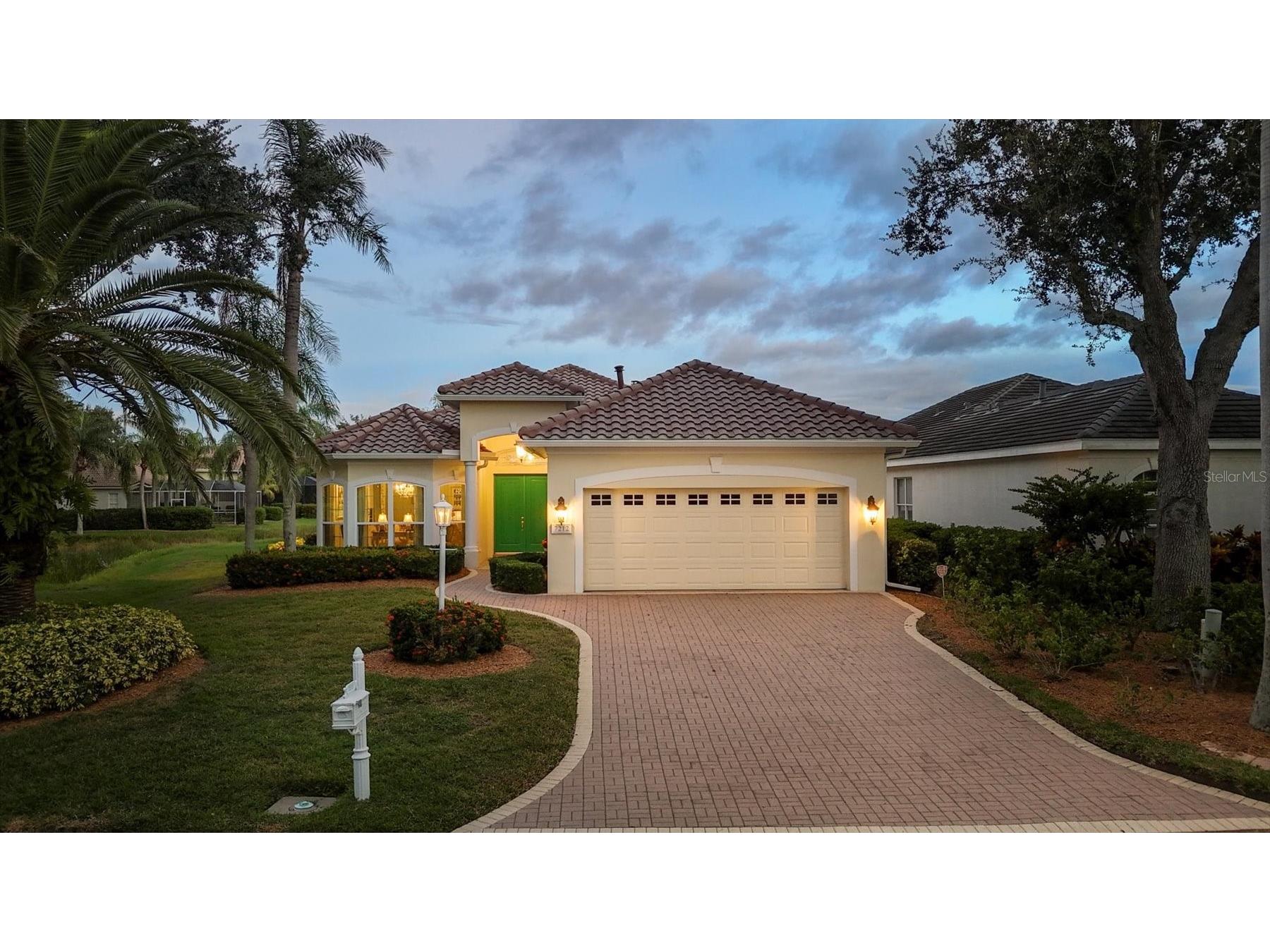 7212 Saint Georges Way University Park FL 34201 A4679085 image1