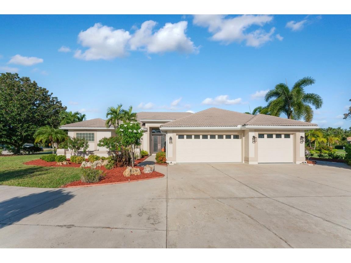 7212 Spur Court Sarasota FL 34243 A4586656 image1