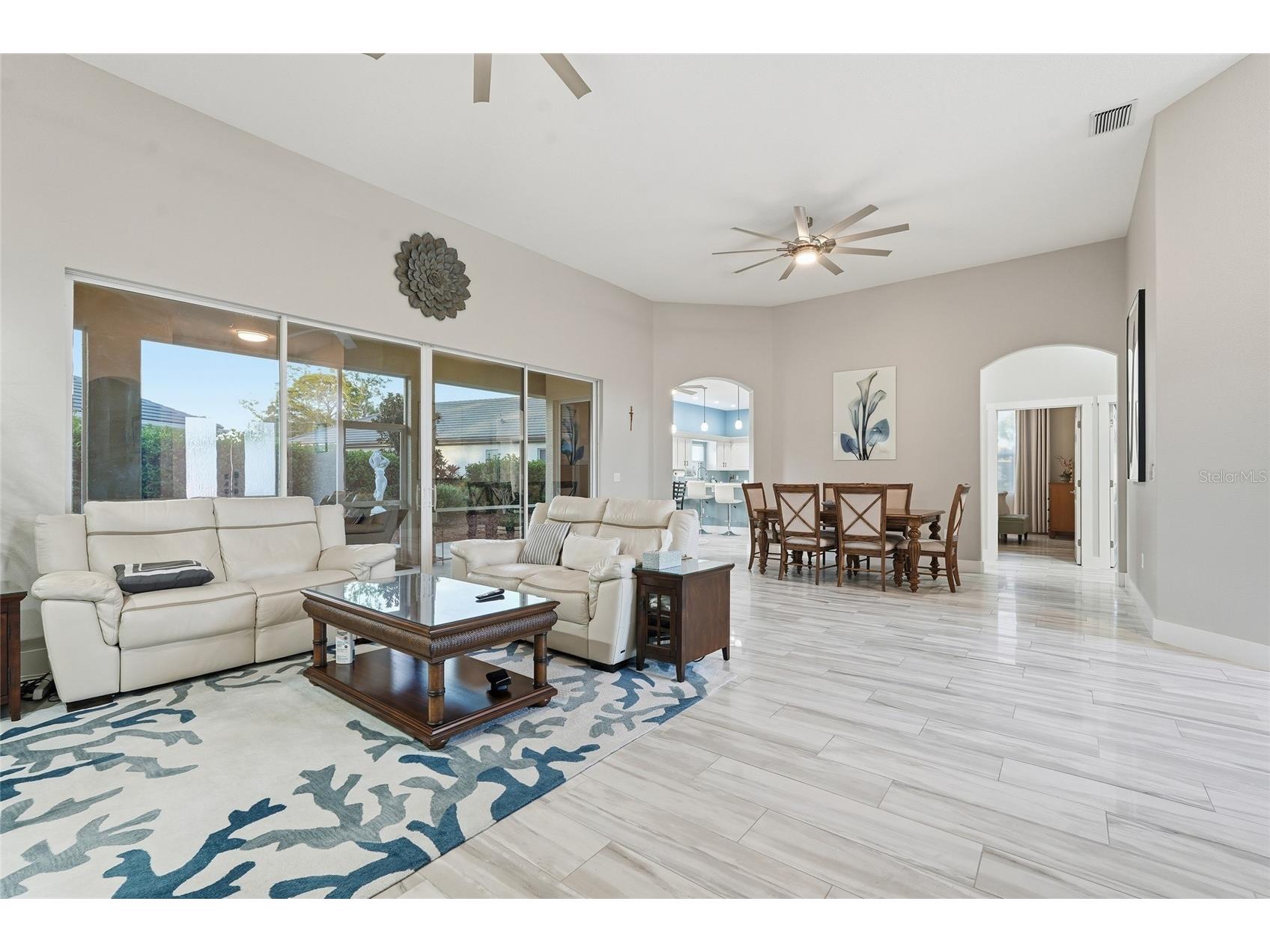 7212 Spur Court Sarasota FL 34243 TB8471095 image10