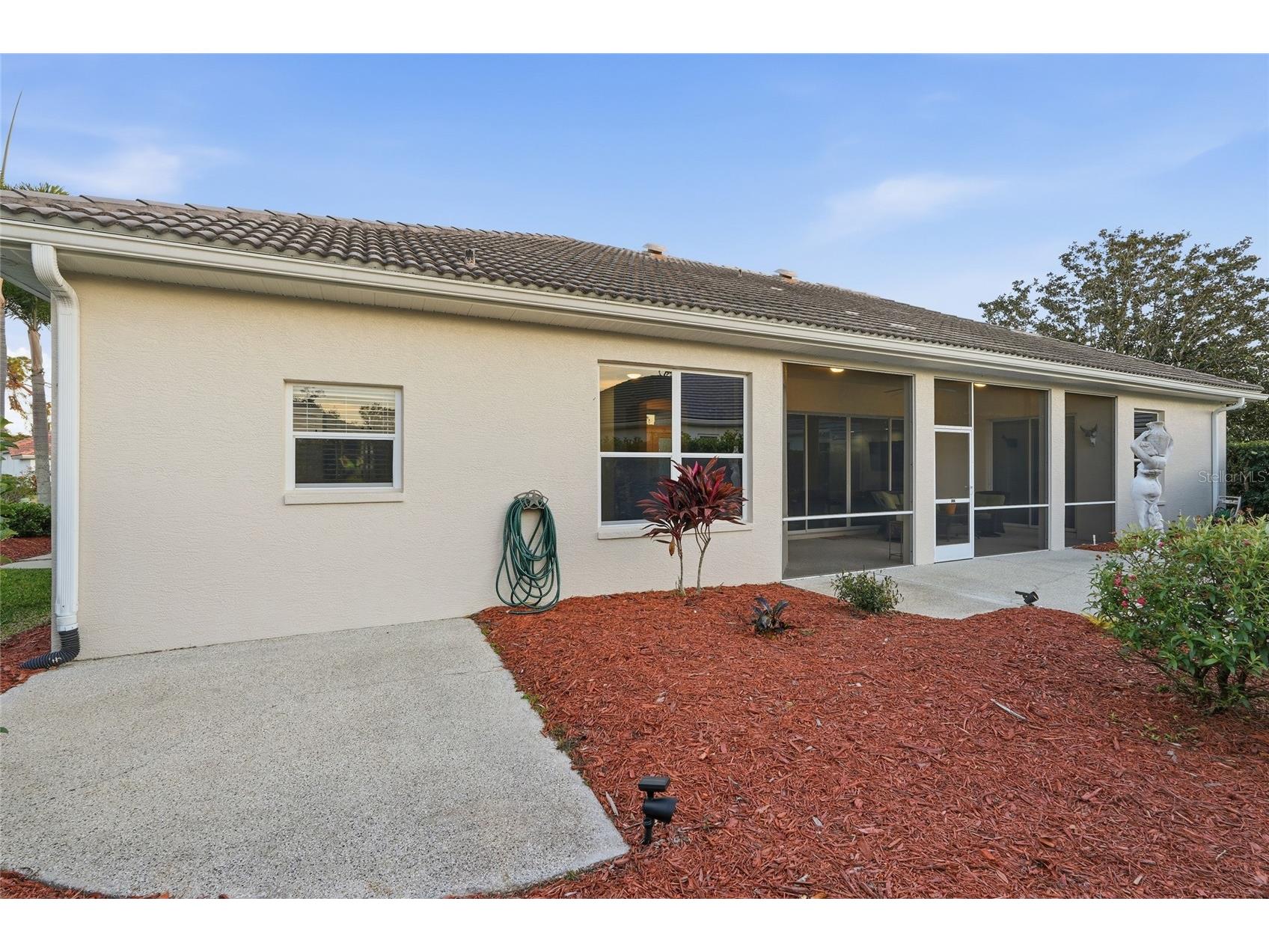 7212 Spur Court Sarasota FL 34243 TB8471095 image49