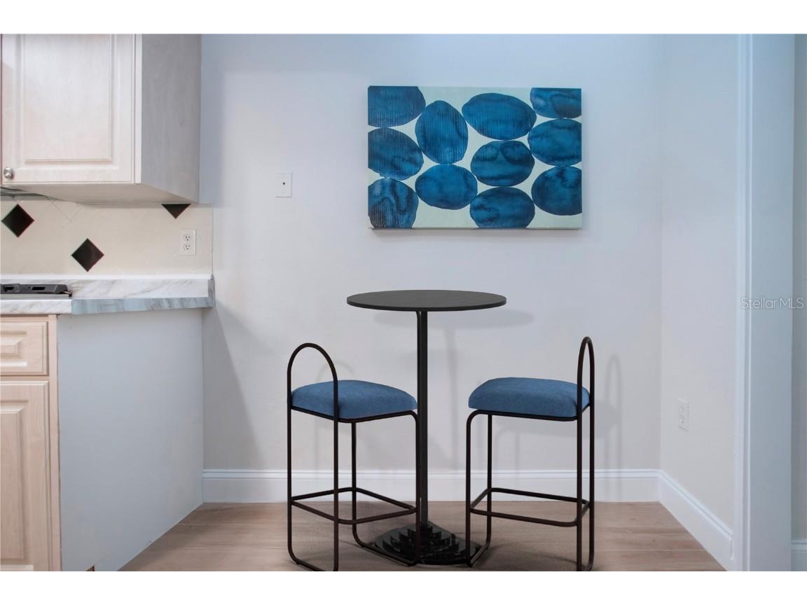 7213 Las Casas Drive Sarasota FL 34243 A4636494 image11