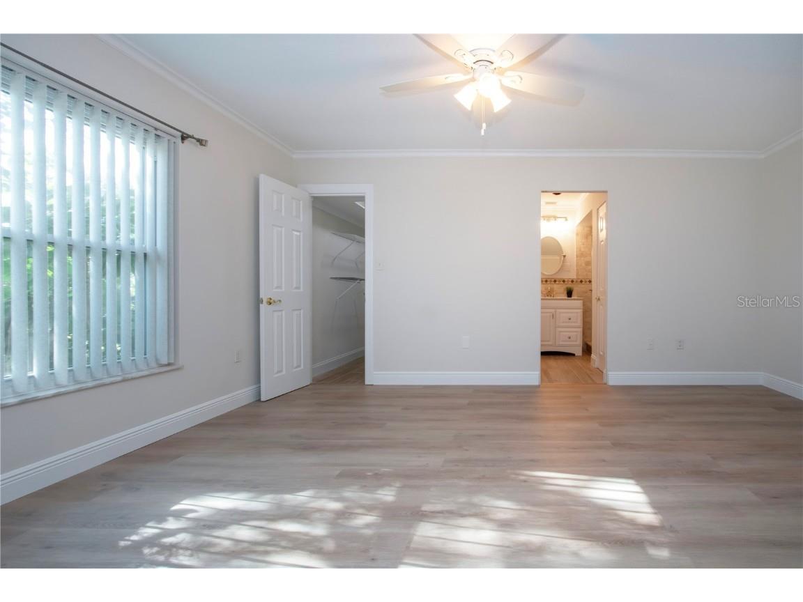 7213 Las Casas Drive Sarasota FL 34243 A4636494 image18