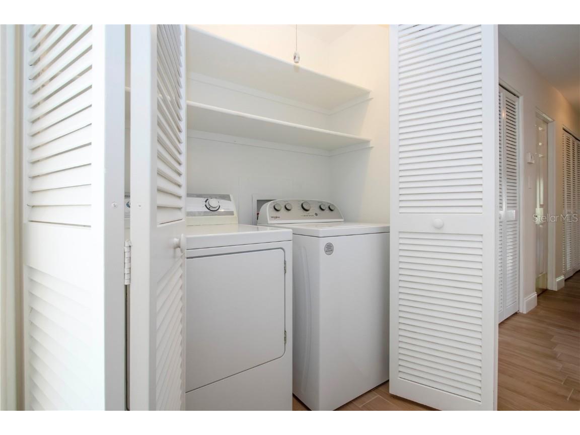 7213 Las Casas Drive Sarasota FL 34243 A4636494 image26