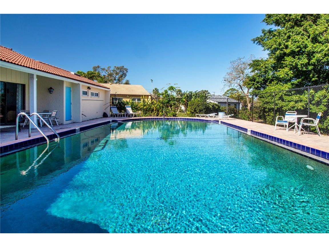 7213 Las Casas Drive Sarasota FL 34243 A4636494 image34