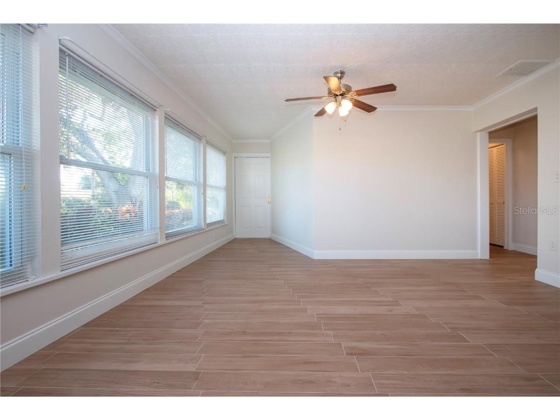 7213 Las Casas Drive Sarasota FL 34243 A4636494 image9