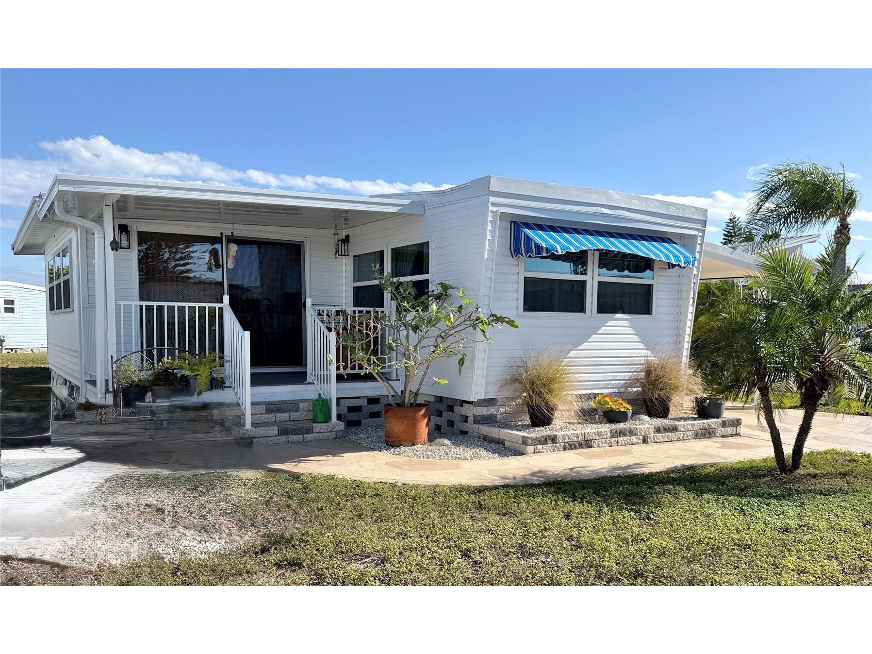 7213 Mount Essex Drive NE #514 Saint Petersburg FL 33702 - TAMPA BAY TB8486305 image2