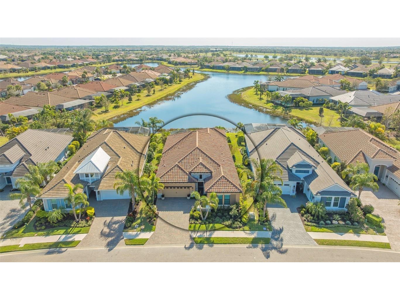 7213 Whittlebury Trail Lakewood Ranch FL 34202 A4643436 image1