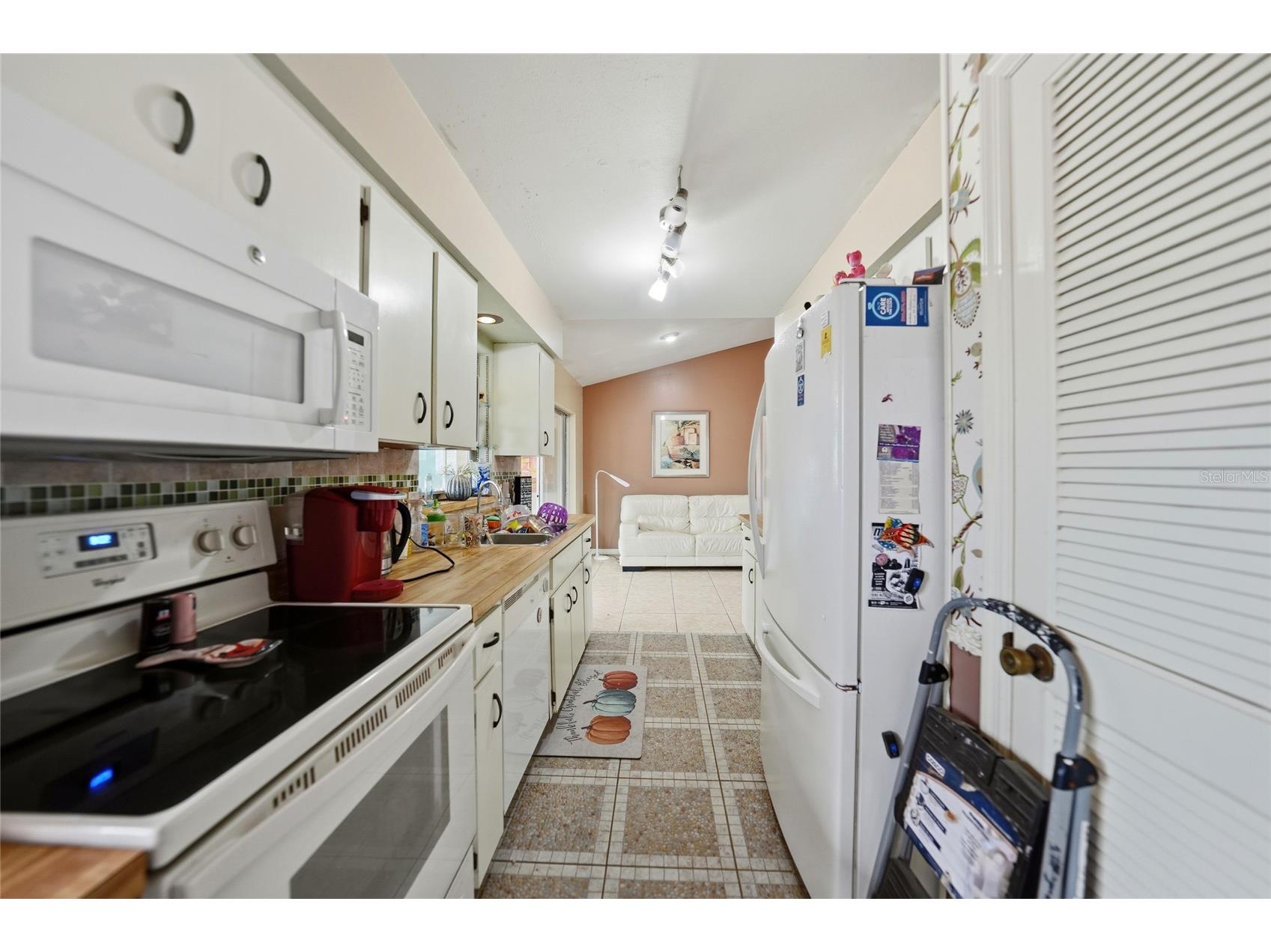7214 Snow Drive Englewood FL 34224 C7520384 image8