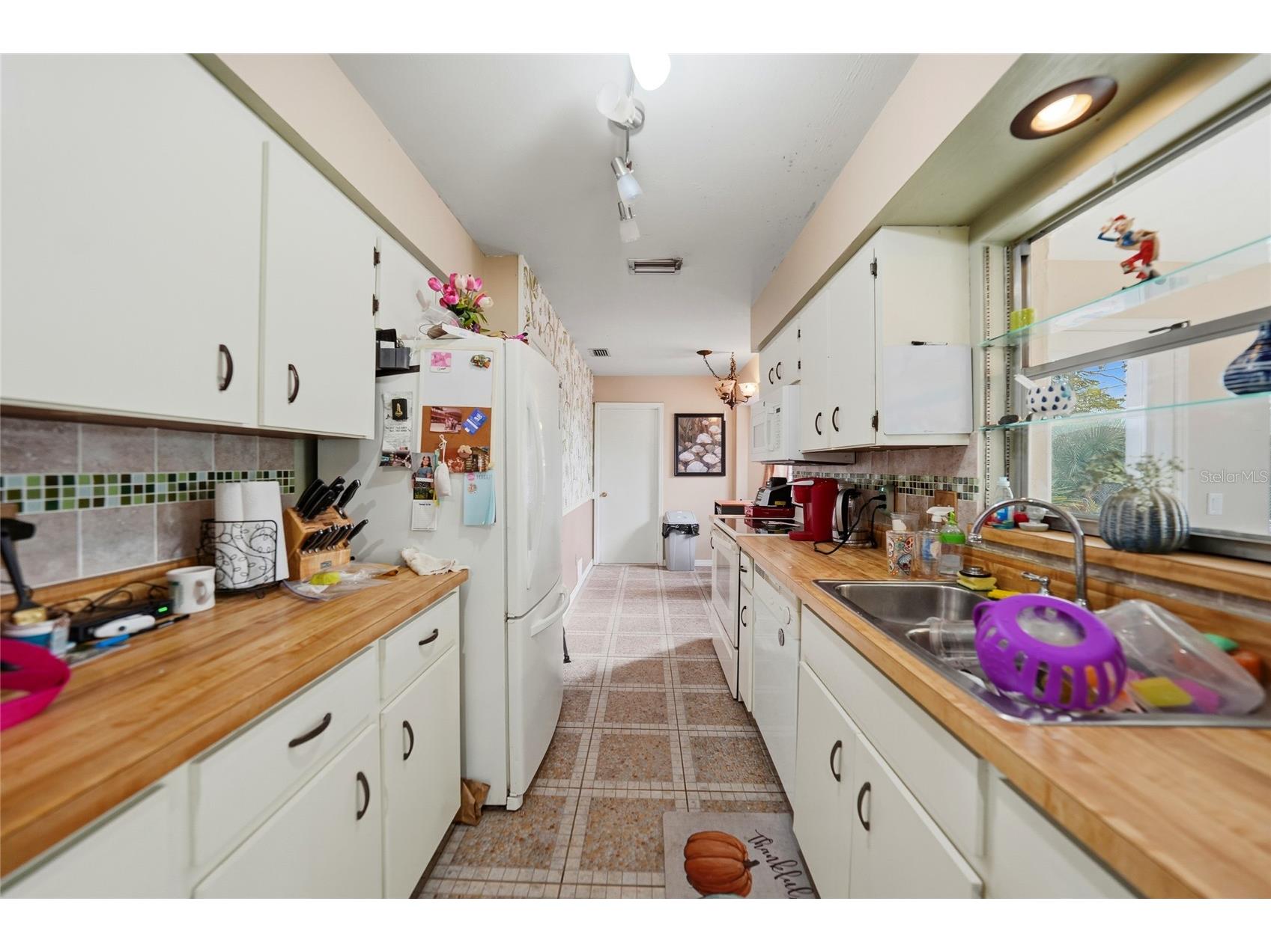 7214 Snow Drive Englewood FL 34224 C7520384 image9