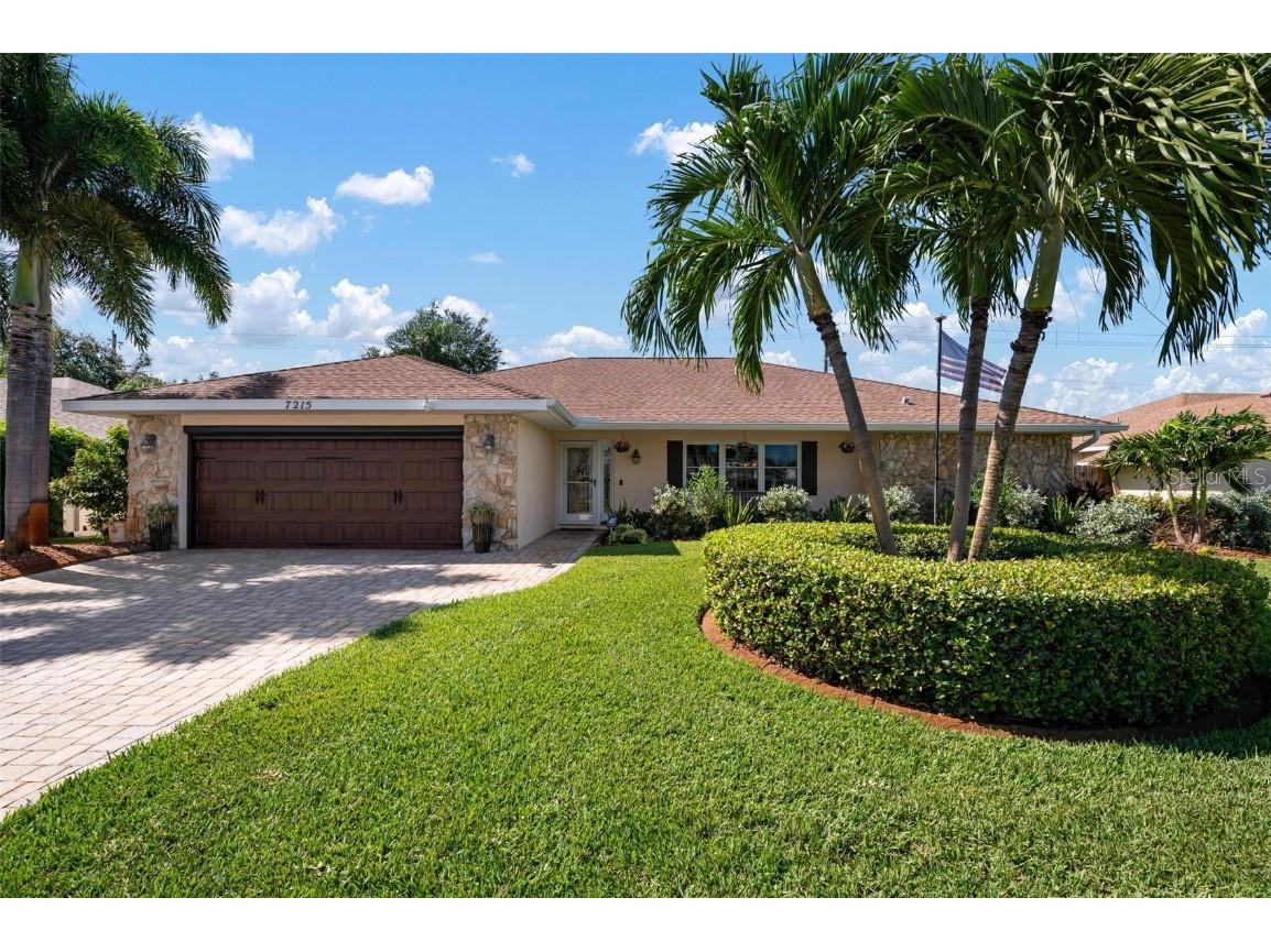 7215 25th Drive W Bradenton FL 34209 A4621891 image1