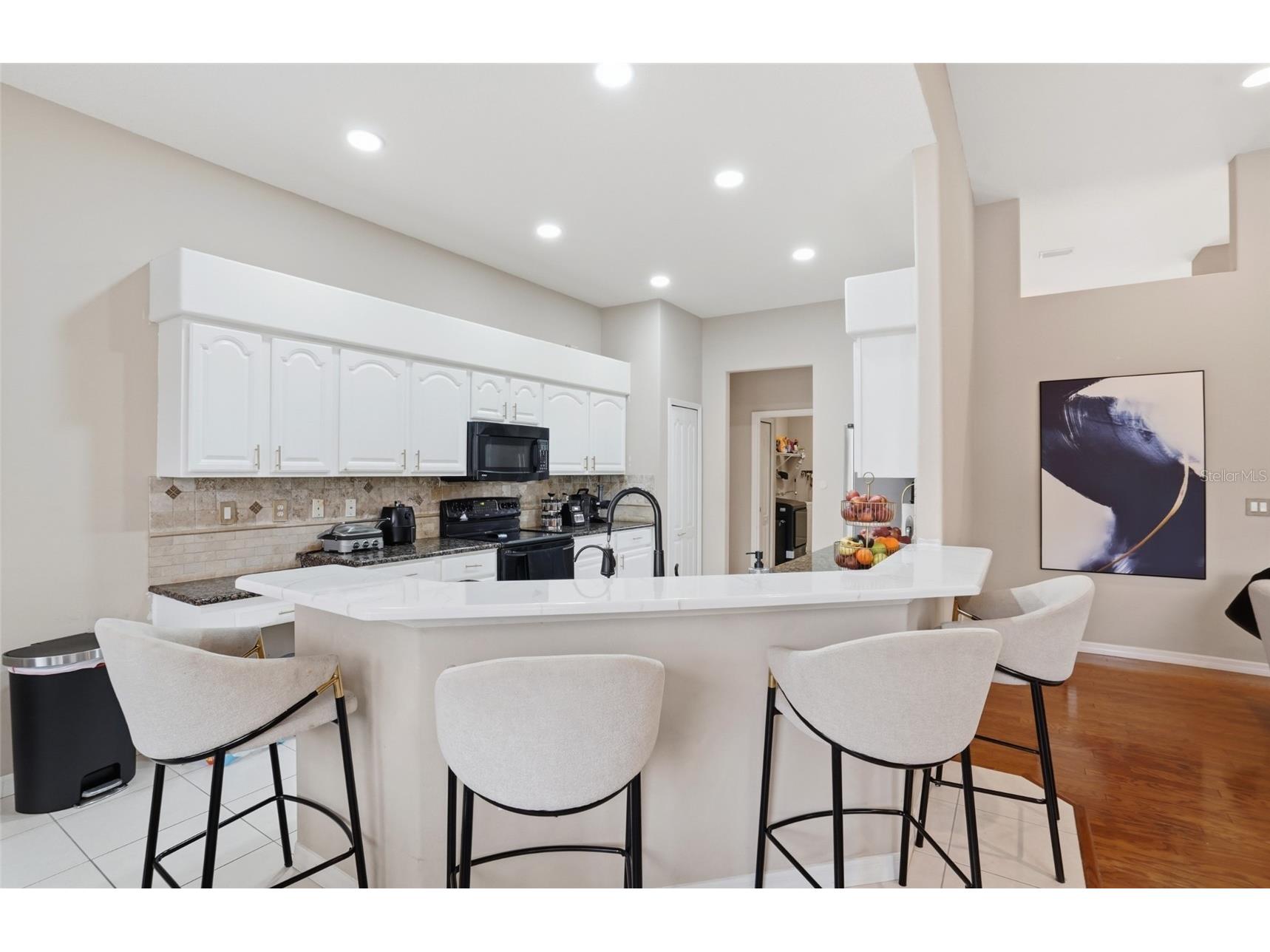 7215 Coachlight Street Sarasota FL 34243 A4683403 image15