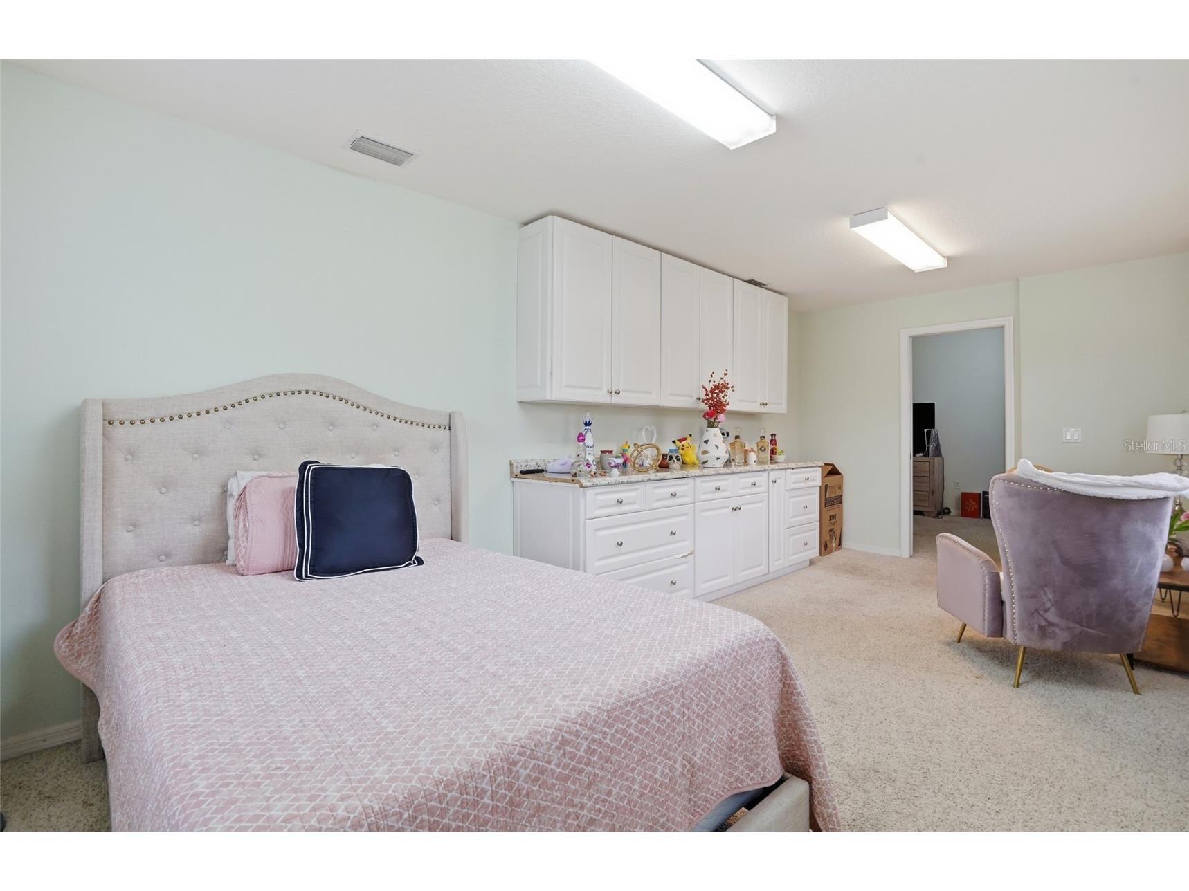 7215 Coachlight Street Sarasota FL 34243 A4683403 image29