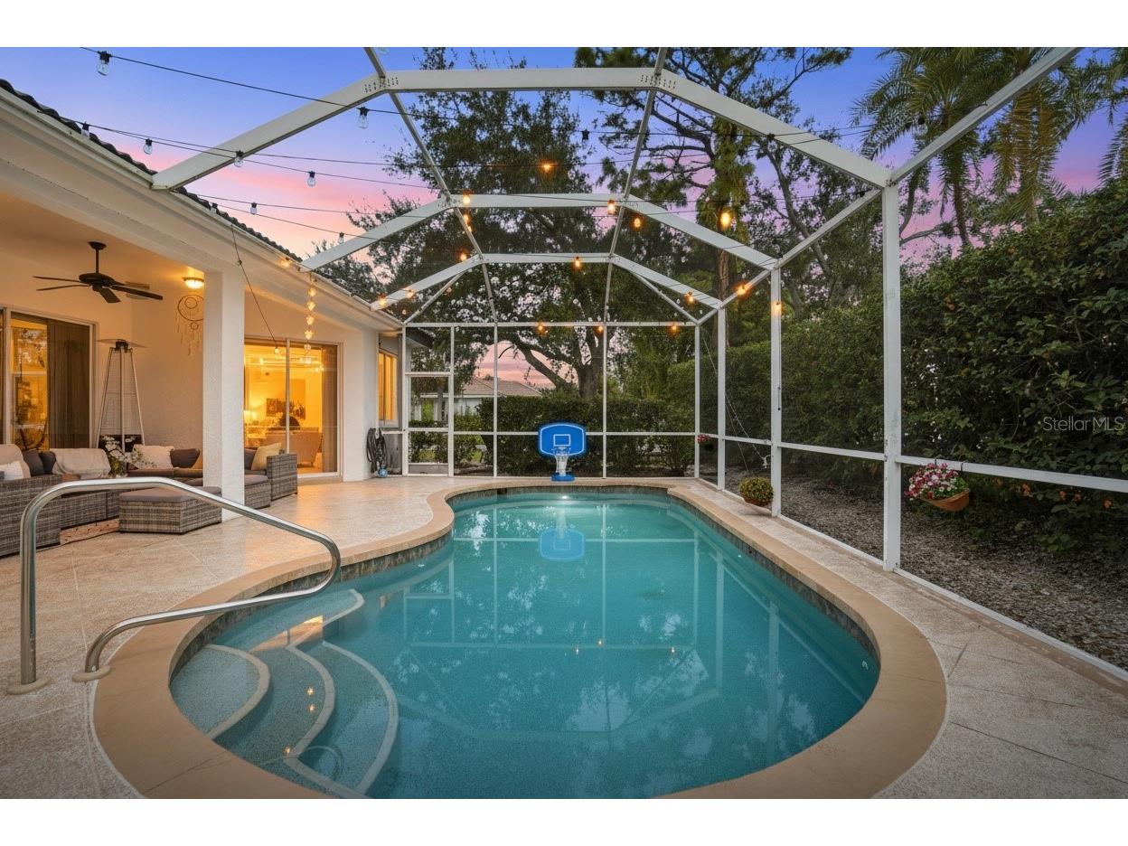 7215 Coachlight Street Sarasota FL 34243 A4683403 image35