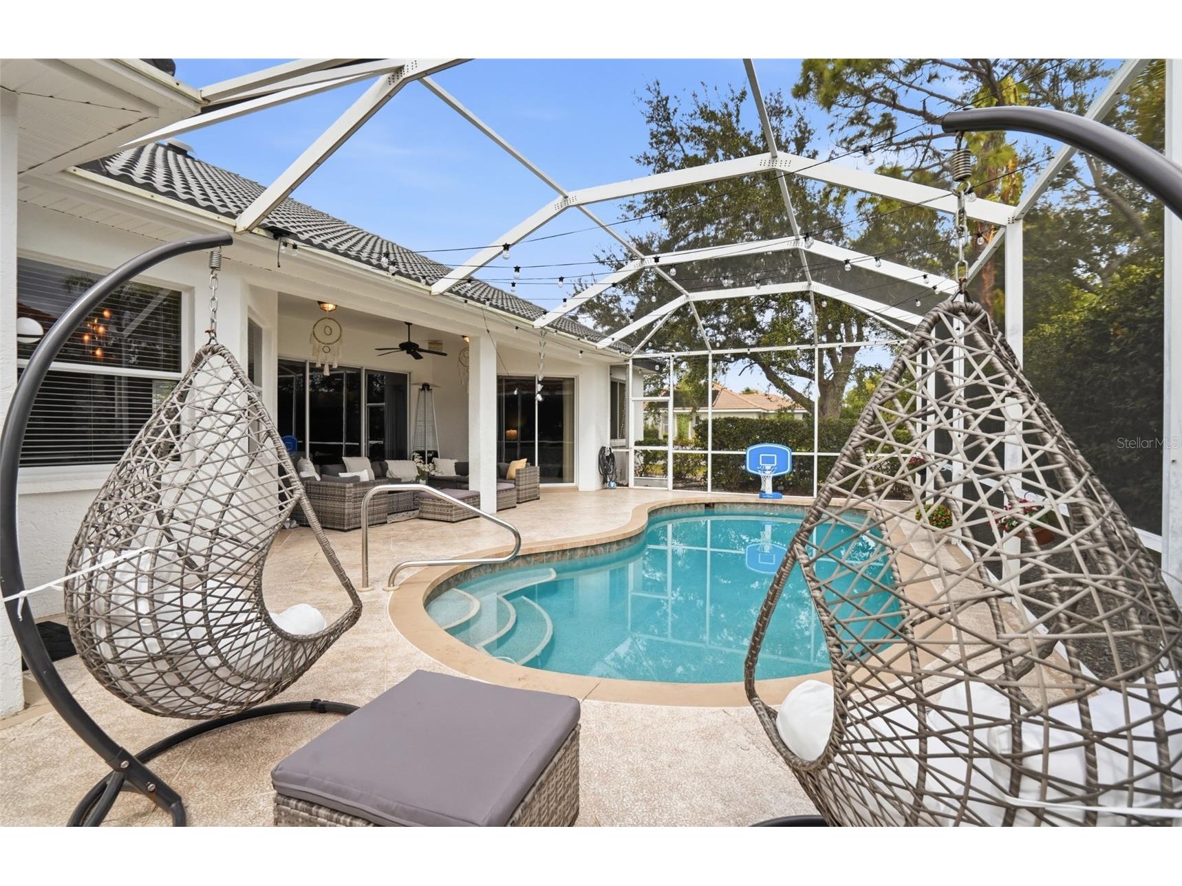 7215 Coachlight Street Sarasota FL 34243 A4683403 image55