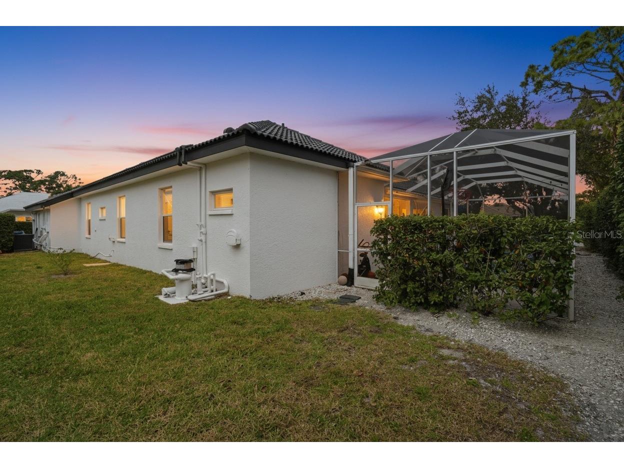 7215 Coachlight Street Sarasota FL 34243 A4683403 image69