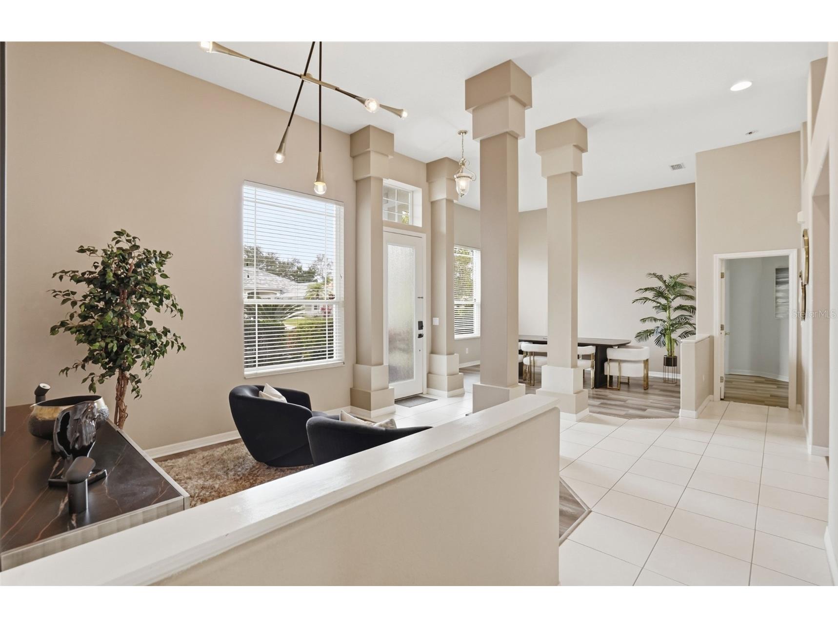 7215 Coachlight Street Sarasota FL 34243 A4683403 image7