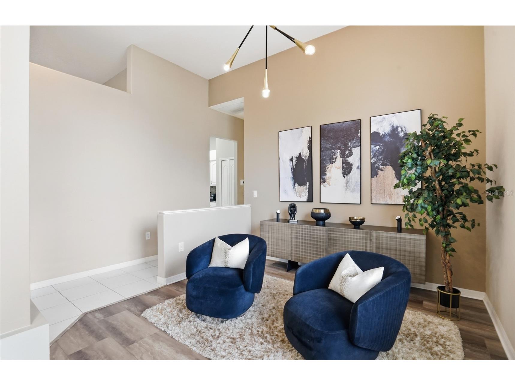 7215 Coachlight Street Sarasota FL 34243 A4683403 image8