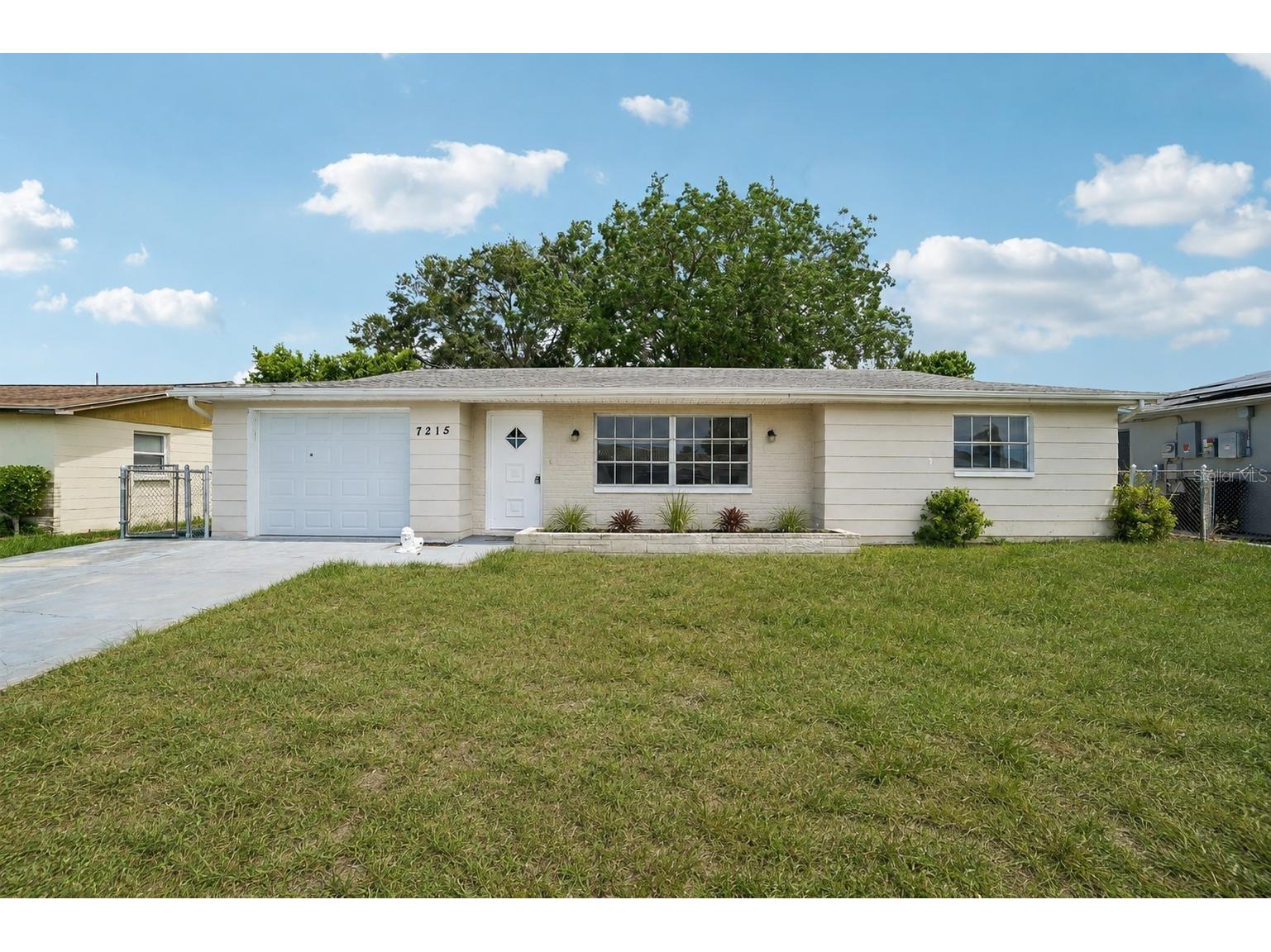 7215 Ivanhoe Dr Port Richey FL 34668 TB8517464 image1