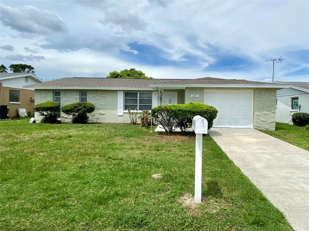 7215 Oakshire Drive Port Richey FL 34668 U8211998 image1