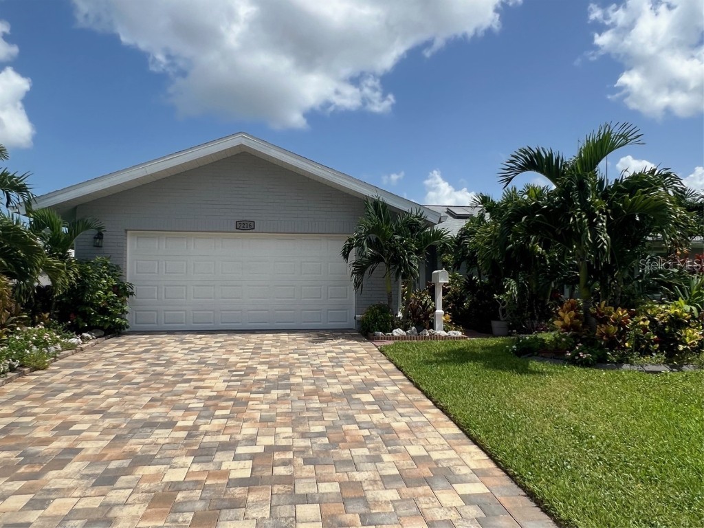 7216 13th Avenue Drive W Bradenton FL 34209 A4617852 image1