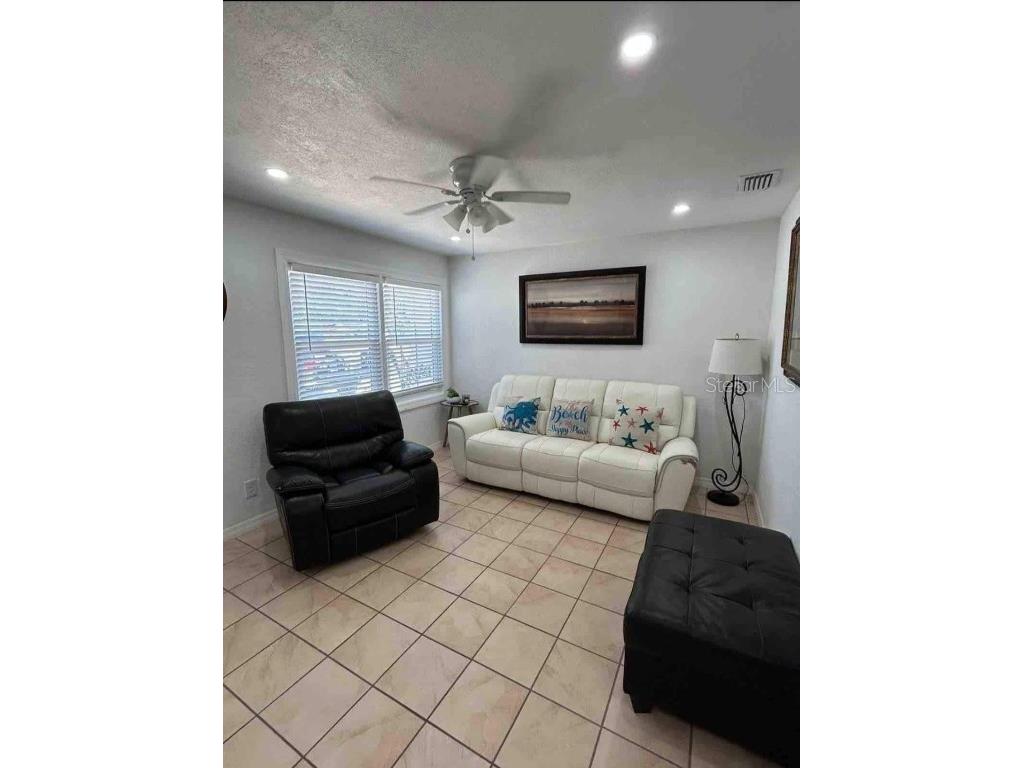 7216 9th Avenue N Saint Petersburg FL 33710 TB8438176 image2