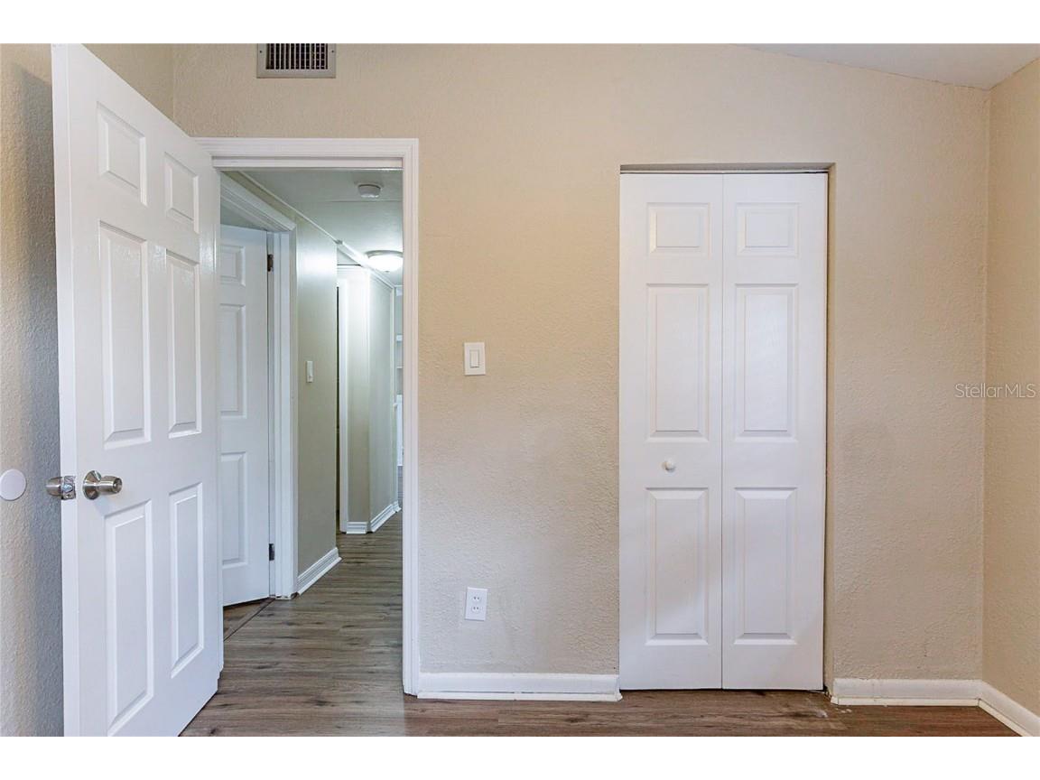 7216 E Emma Street Tampa FL 33610 O6280017 image12