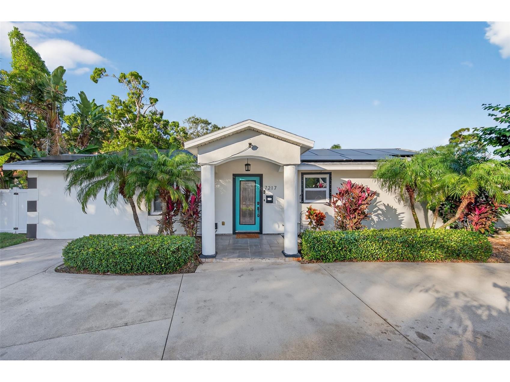 7217 6th Avenue N Saint Petersburg FL 33710 TB8455177 image1