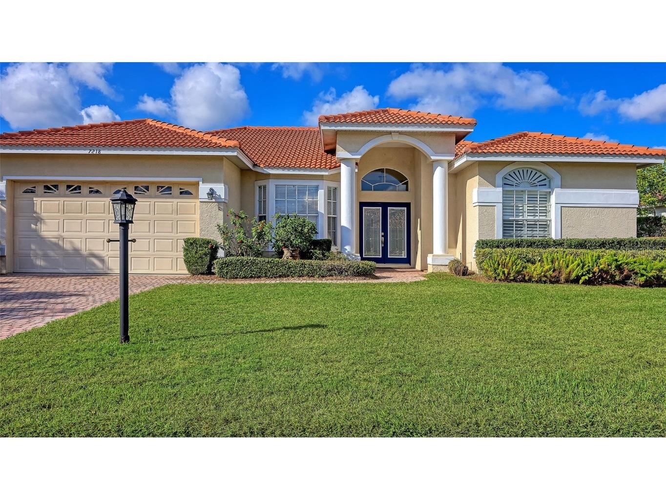 7218 39th Lane E Sarasota FL 34243 A4666733 image1