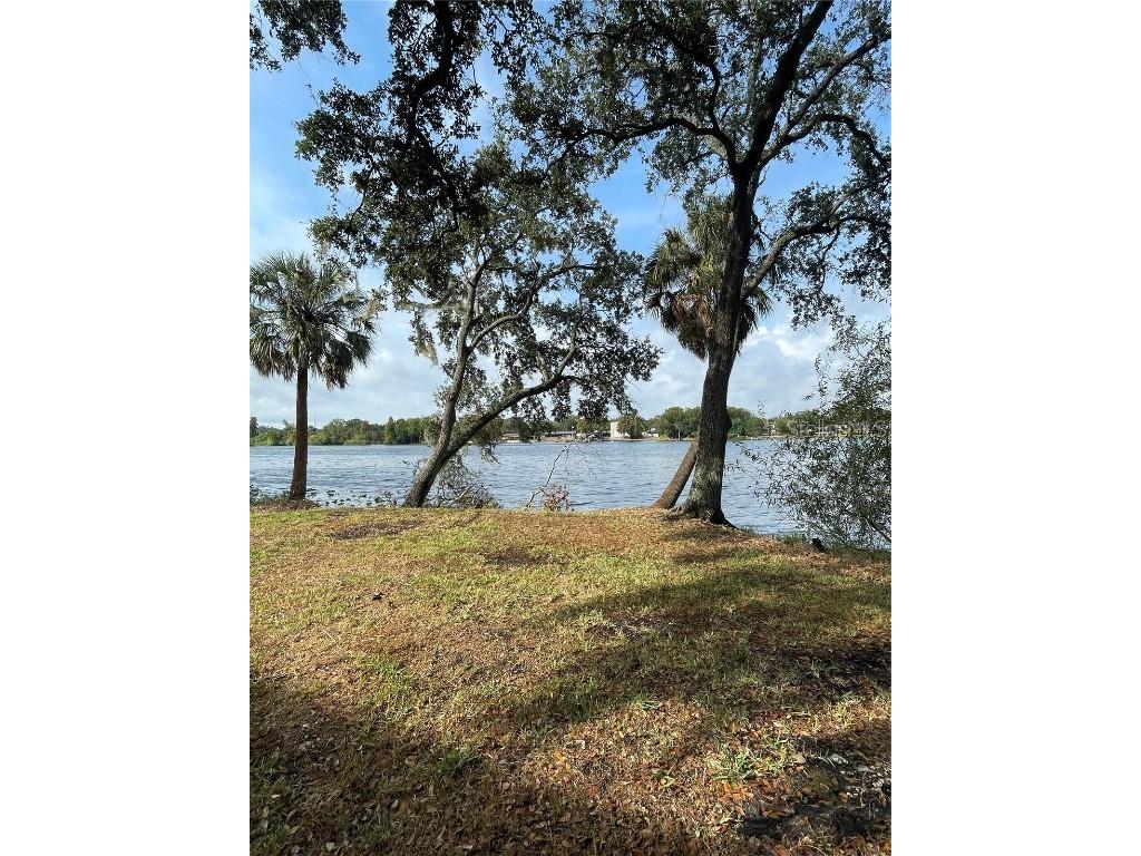 7218 E Bank Dr Tampa FL 33617 TB8453999 image23