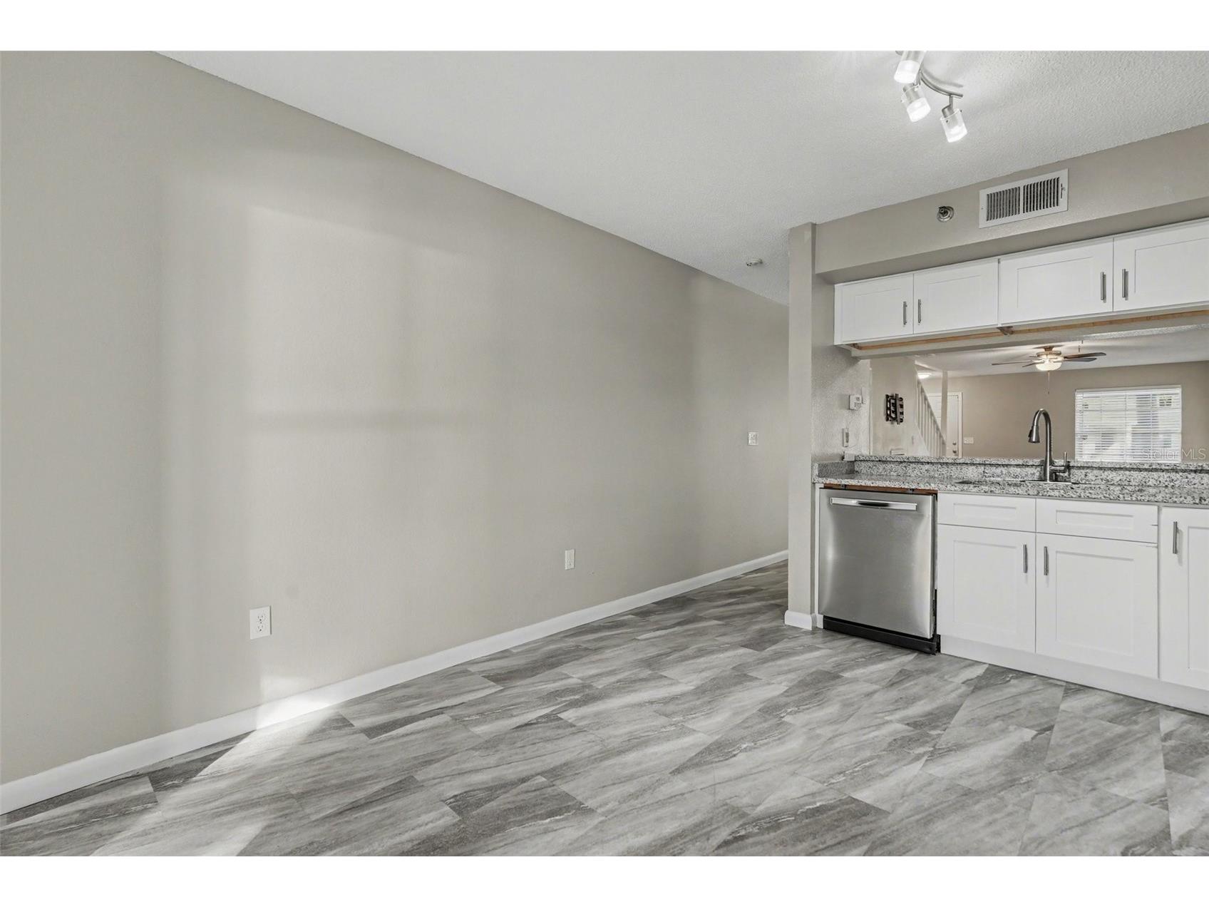 7218 E Bank Drive #205 Tampa FL 33617 - HILLSBOROUGH RIVER TB8484440 image7