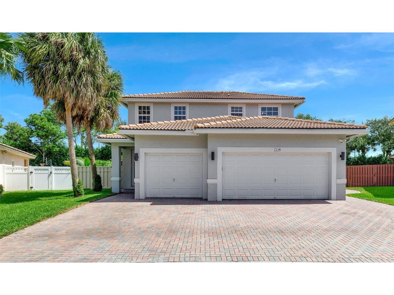 7219 NW 23rd Street Pembroke Pines FL 33024 T3477059 image1