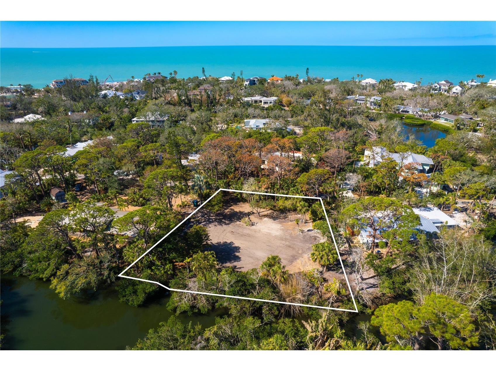 7219 Pine Needle Road Sarasota FL 34242 - HERON LAGOON A4695592 image1