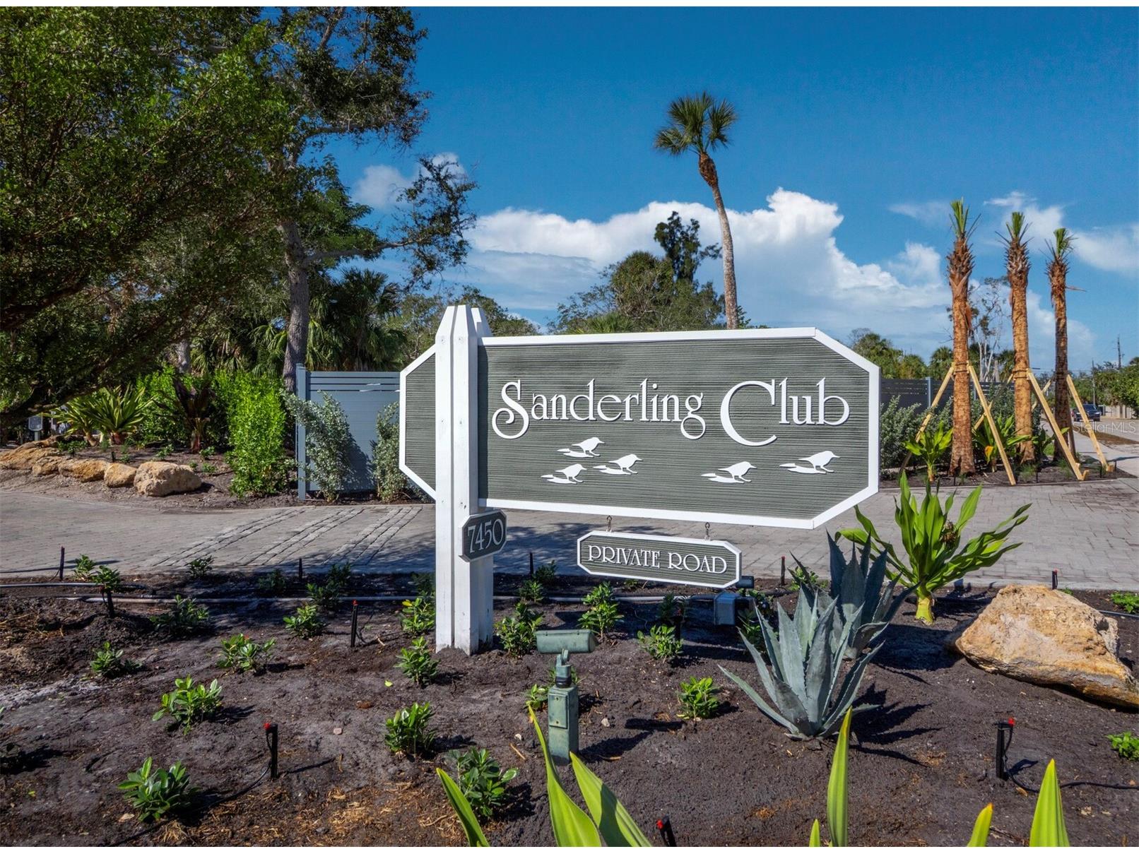 7219 Pine Needle Road Sarasota FL 34242 - HERON LAGOON A4695592 image2