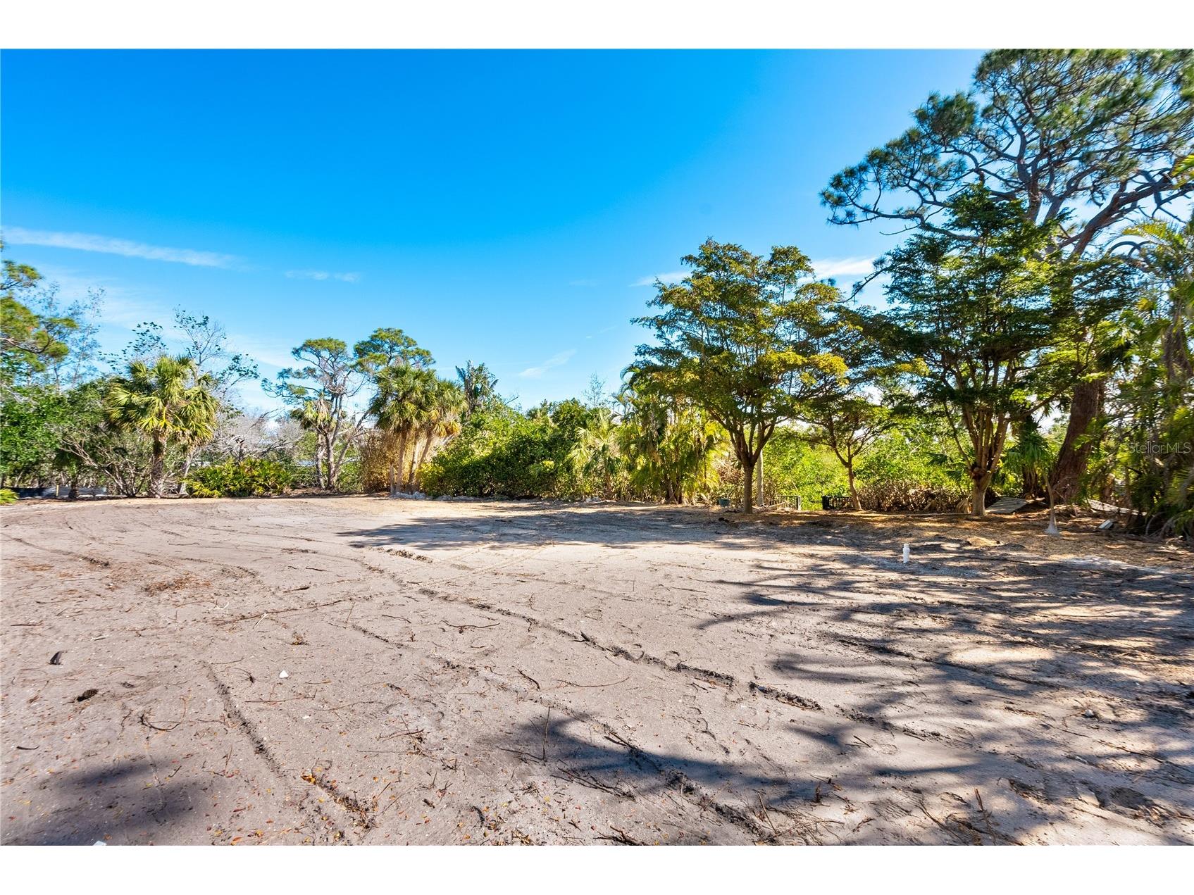 7219 Pine Needle Road Sarasota FL 34242 - HERON LAGOON A4695592 image7