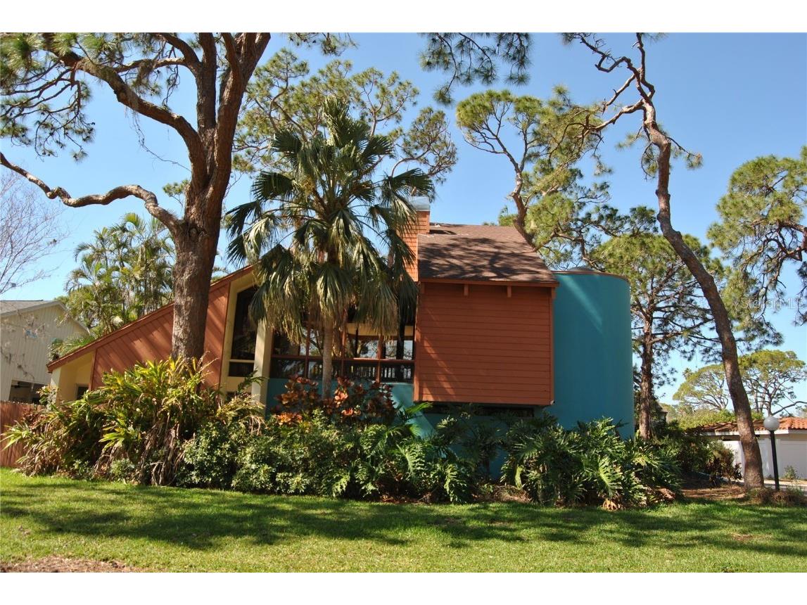 7219 Williams Drive S Saint Petersburg FL 33705 TB8354882 image2