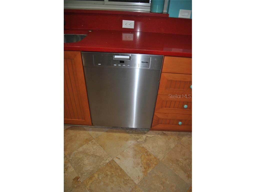 7219 Williams Drive S Saint Petersburg FL 33705 TB8354882 image9